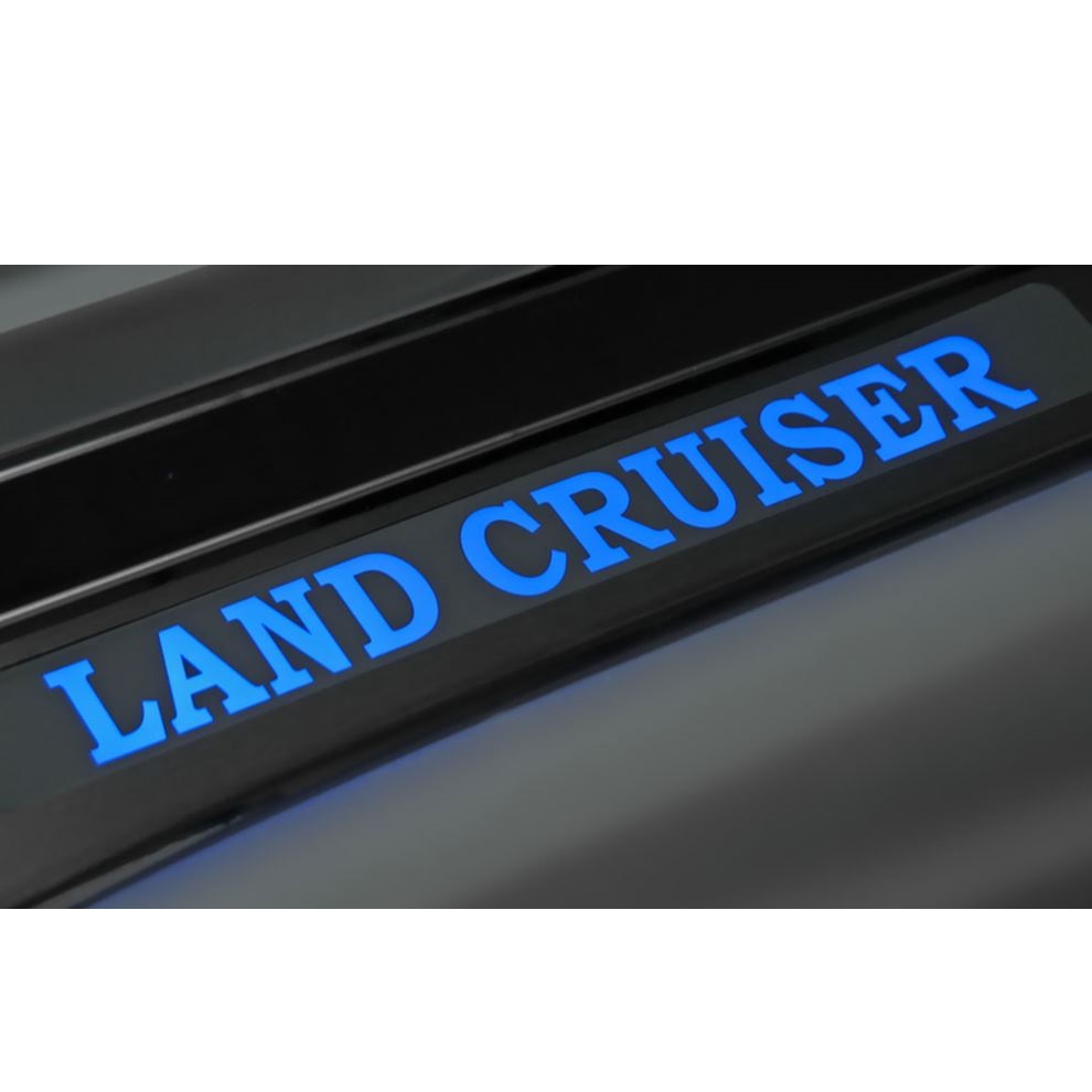 Toyota Land Cruiser 100 1998-2007 накладки порогов с подсветкой, арт. LAND CRUISER