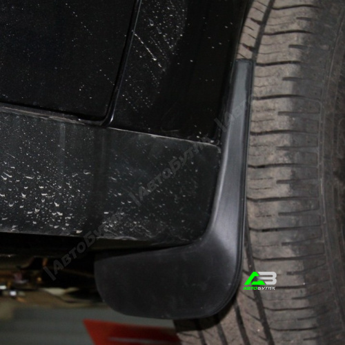 Брызговики передние FROSCH для Mitsubishi Outlander, арт. NLF.35.28.F13
