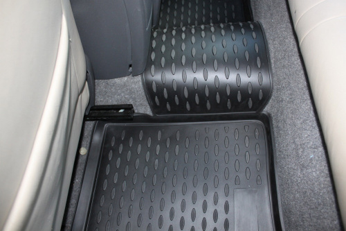Коврики в салон Toyota Prius II (XW20) 2003-2005 Лифтбек, полиуретан Element, Черный, левый руль Арт. NLC.48.49.210k