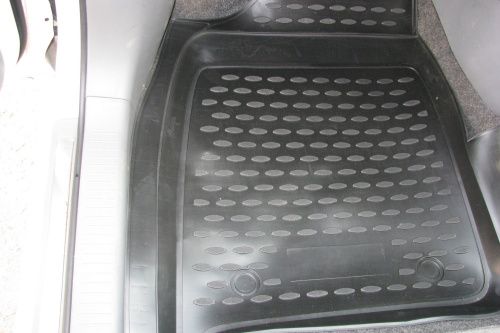 Коврики в салон Toyota Avensis Verso I 2001-2003 Минивэн, полиуретан Element, Черный, комплект на три ряда Арт. NLC.48.38.210k