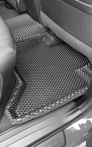 Коврики в салон Toyota Hilux VIII 2015-2020 Пикап, 3D EVA Euromat, Черный, Арт. EM3DEVA005134