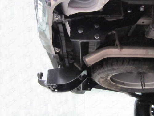 Фаркоп Toyota Hilux VIII 2015-2020 Пикап в т.ч. Exclusive 2018- TCC Арт. TCU00244