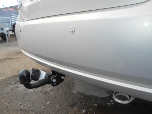 Фаркоп Volkswagen Polo V 2009-2015 Седан требуется подрезка бампера. AVTOS Арт. VW 33