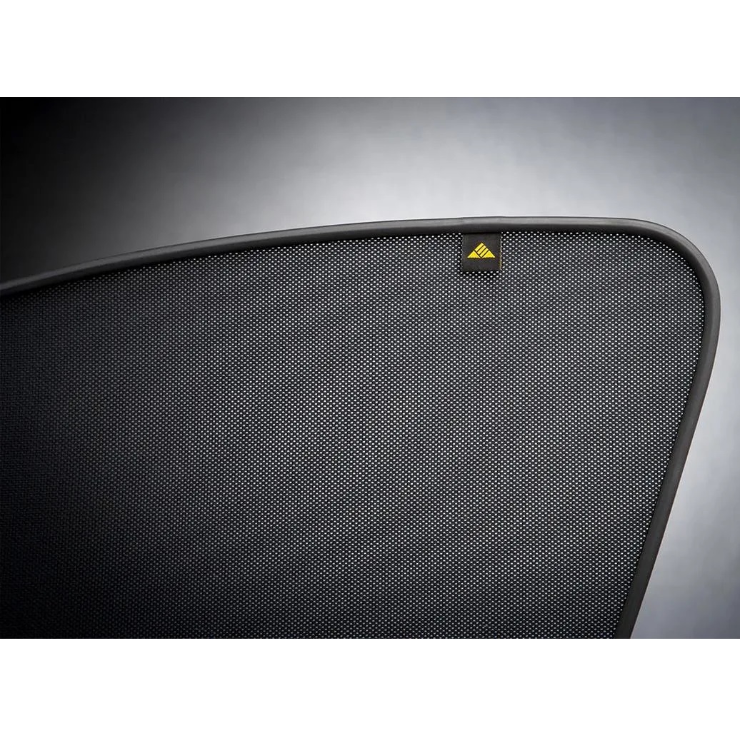 Каркасные шторы Skoda Superb III 2015-2019 Лифтбек, на передние двери "PREMIUM", 2 шт, Арт. TR0886-01